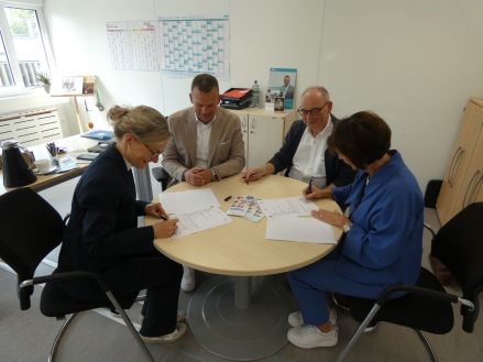 Unterzeichnung des Kooperationsvertrags